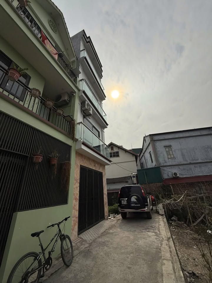 Nhà 4 tầng Ngọc Động, Đa Tốn 40m² giá chỉ 5 tỷ - Sẵn sàng vào ở ngay!