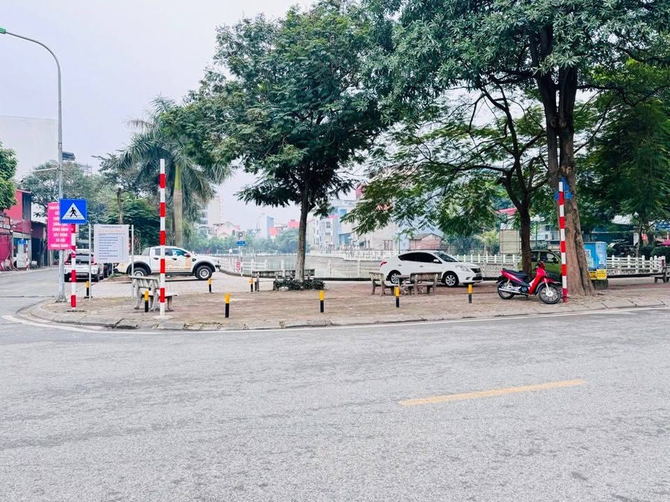 Đất nền Giang Biên, Long Biên 40m² - Kinh doanh vỉa hè ô tô