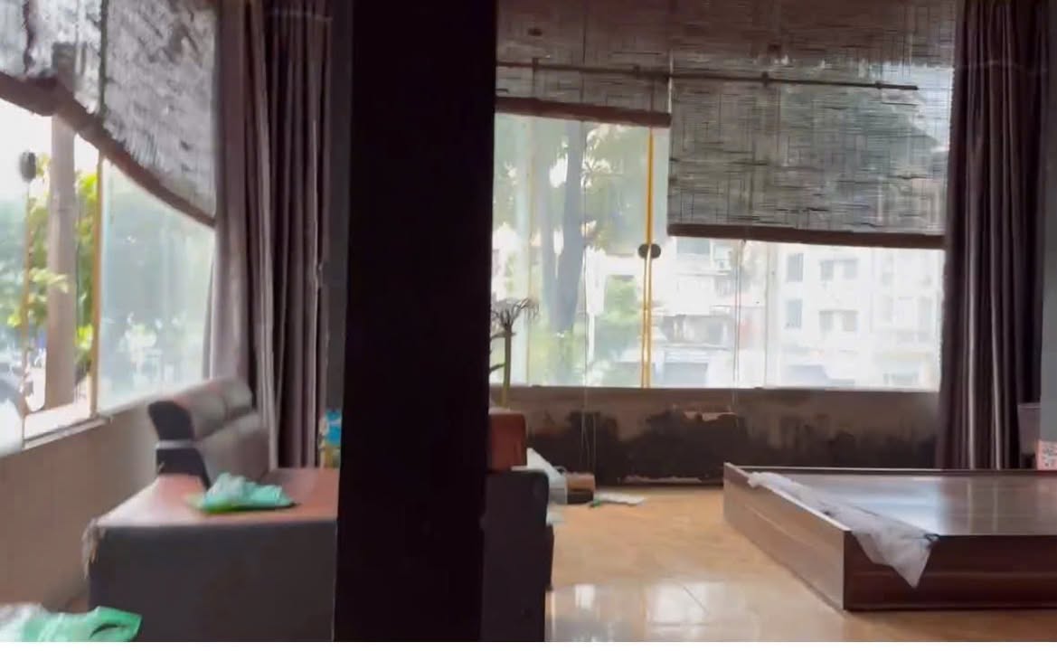 Cho thuê nhà mặt phố Giải Phóng, Hai Bà Trưng 120m² giá 30 triệu - Kinh doanh thuận lợi!