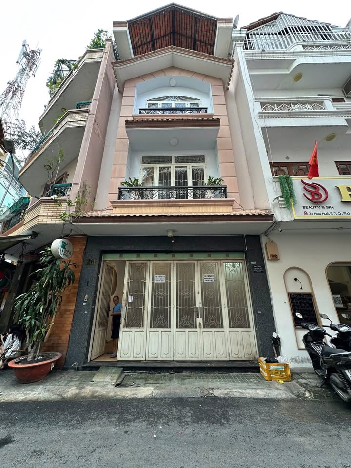 Cho thuê nhà mặt tiền Hoa Huệ, Phú Nhuận 40m² giá 23 triệu - Khu phố ẩm thực sầm uất!