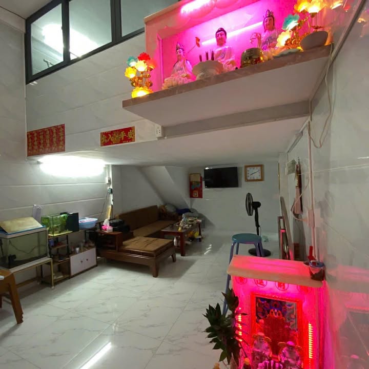 Chung cư thang bộ đường Tân Khai quận 11 62m² giá 1.95 tỷ - Tặng nội thất cao cấp!