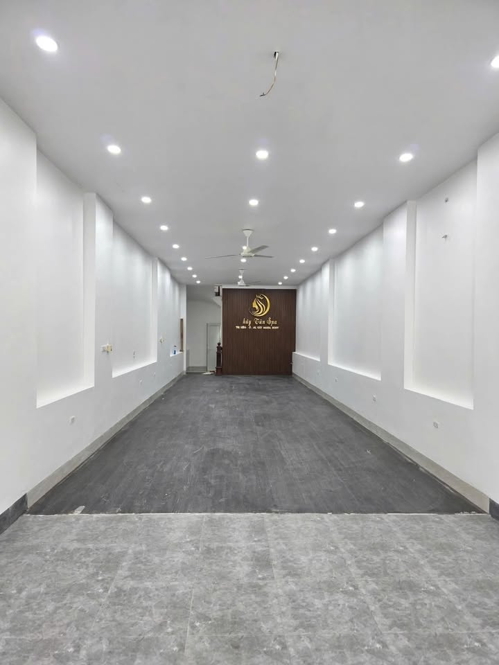 Nhà mặt phố Phúc La, Hà Đông 90m² giá 28 triệu - Thiết kế thông minh, sẵn sàng kinh doanh!
