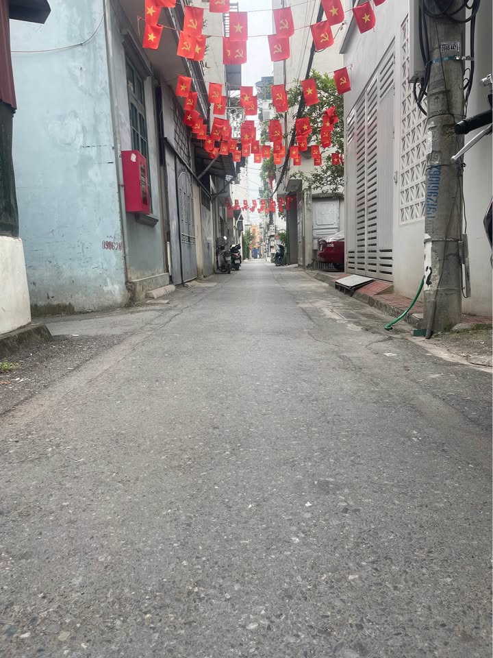 Đất Thạch Bàn Long Biên 68m² giá 12.6 tỷ - Mặt ngõ ô tô, 3 tầng đẹp như biệt thự!