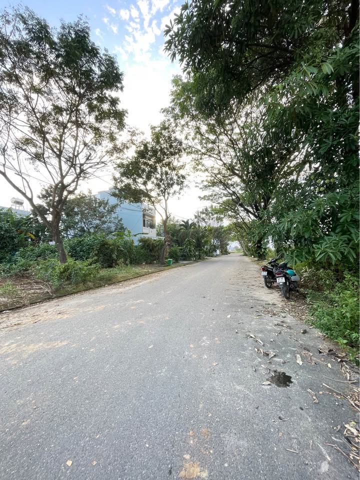 Đất Làng Nghề Võ Chí Công 98m² giá 4.7 tỷ - Đầu tư sinh lời lý tưởng!