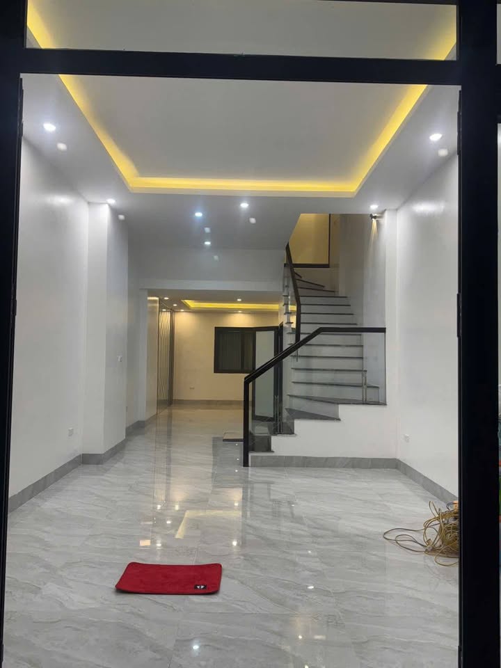 Nhà 4 tầng Ngọc Thụy Long Biên 52m² giá 9,2 tỷ - Gần cầu Long Biên và công viên