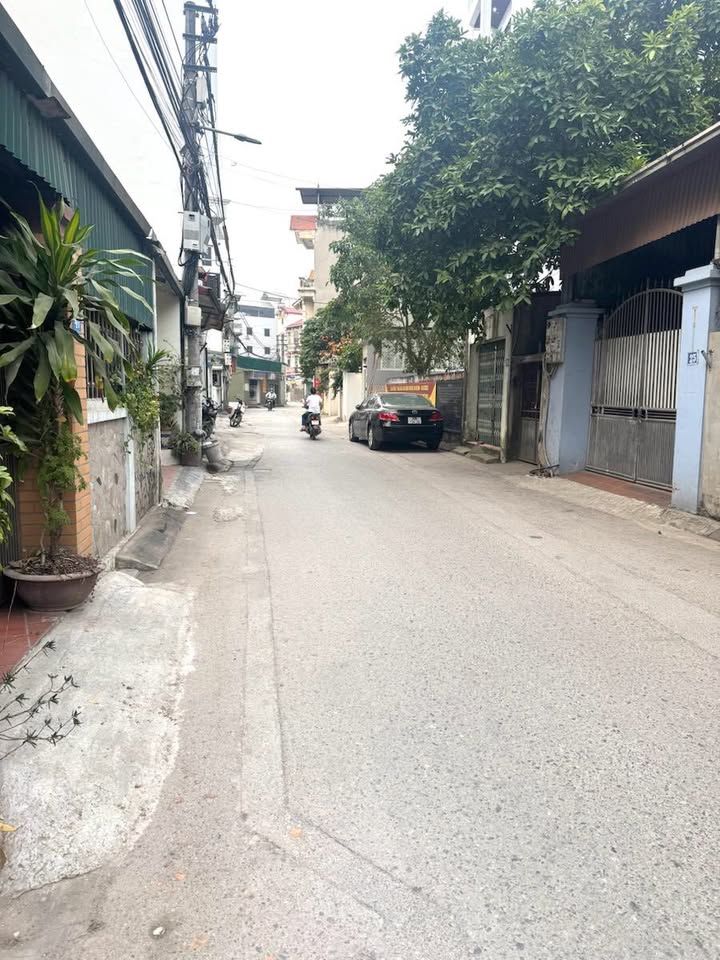 Nhà 6 tầng Thạch Bàn 45m² giá 11.8 tỷ - Ô tô vào tận nơi, nội thất đầy đủ!