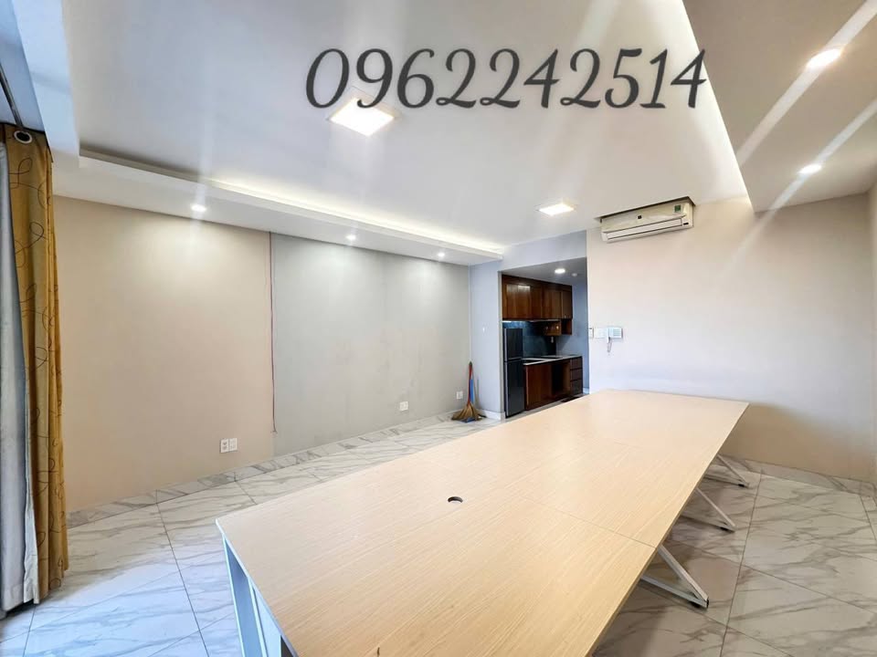 Căn hộ Orchard Garden 50m² giá 12 triệu - View thoáng mát, đầy đủ tiện ích!