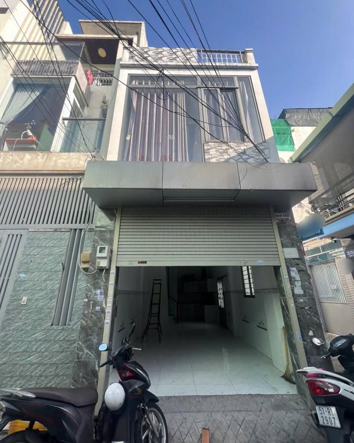 Nhà phố tại AEON Tân Phú 40m² giá 4.5 tỷ - Góc 2 mặt tiền, sổ hồng chính chủ!