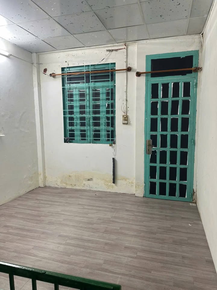 Nhà cho thuê hẻm 2m đường Huỳnh Tấn Phát, Tân Thuận 24m² - Giá chỉ 4.5 triệu/tháng!