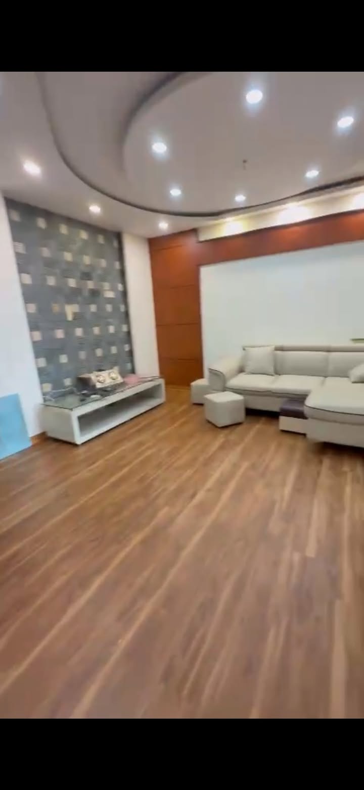 Căn hộ chung cư Ba Đình 70m² giá 12 triệu - Sẵn sàng vào ở ngay!