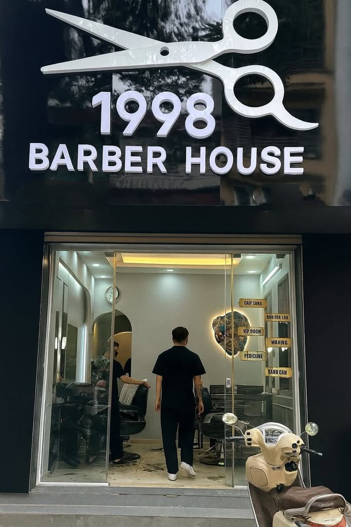 Mặt bằng kinh doanh cho thuê Đoàn Trần Nghiệp, Hai Bà Trưng 40m² - Kinh doanh thuận lợi!