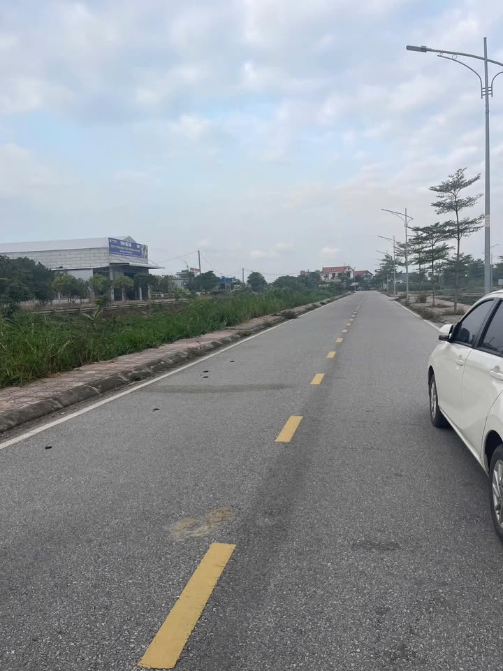 Đất 2 mặt đường Tây Lương Tiền Hải 116m² giá 1.1 tỷ - Cơ hội đầu tư tuyệt vời!