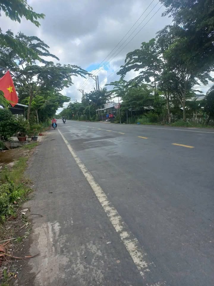 Đất nền mặt tiền đường 944, xã Long Kiến, giá 560 triệu - Cơ hội đầu tư tuyệt vời!