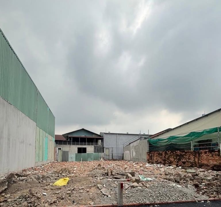 Đất mặt tiền đường S quận 9, diện tích 170m² chỉ 10 tỷ - Sổ đỏ chính chủ