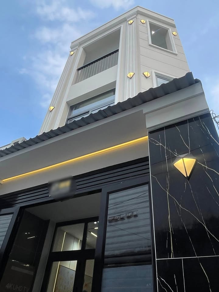 Nhà phố Gò Vấp 44m² giá 5.65 tỷ - Hướng Tây Bắc, nội thất full