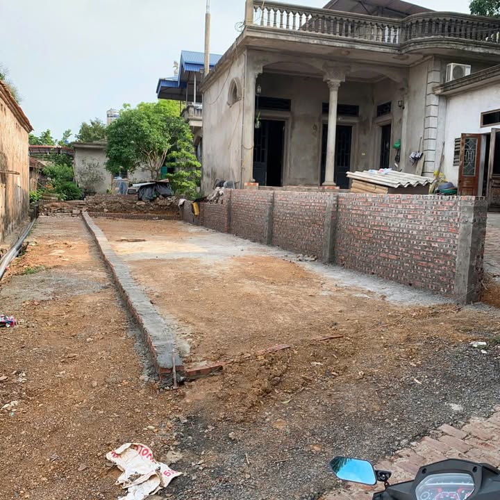 Đất nền Chúc Sơn 70m² giá 3 tỷ - Lô góc ô tô vào tận nơi!