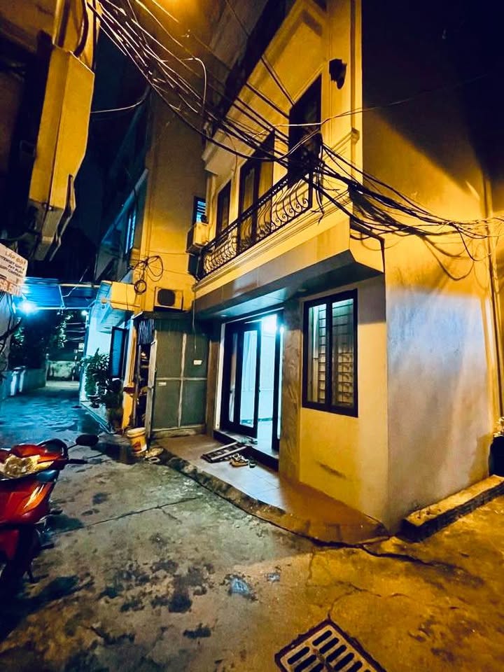 Nhà phố Nghĩa Tân, Cầu Giấy 28m² giá 7 tỷ - Vị trí đắc địa cho kinh doanh!