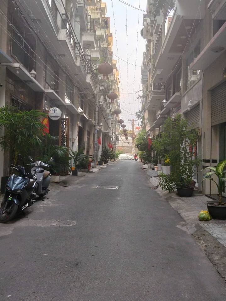 Nhà phố Hẻm 133 Cống Lở, Tân Bình 42m² giá 4.2 tỷ - Sổ hồng đầy đủ, ô tô vào tận nơi!