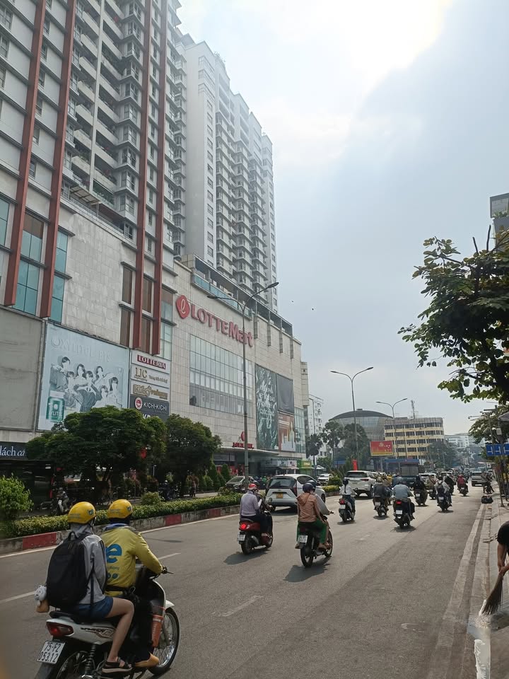 Nhà phố Lê Đại Hành, Q.11 - 51.66m² giá 8.8 tỷ - Vị trí đắc địa, xe hơi tới cửa!