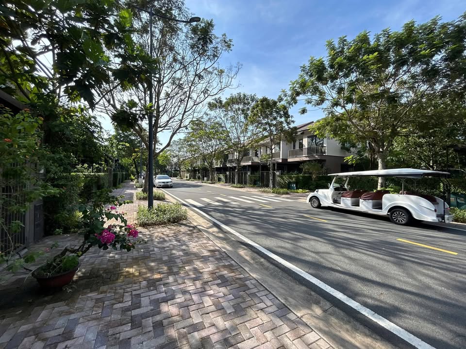 Cho thuê nhà phố vườn Waterpoint Bến Lức 2PN giá 10 triệu - Không gian sống lý tưởng!