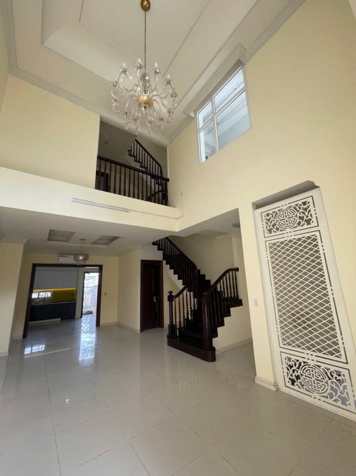 Cho thuê liền kề Splendora An Khánh 128m² giá 19 triệu - Nhà mới, đẹp, phù hợp văn phòng