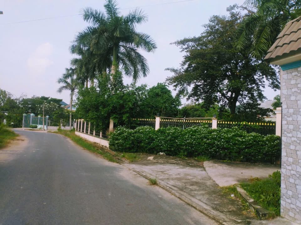 Đất nền Định Hòa Thủ Dầu Một 2500m² giá 26.25 tỷ - Lô góc 2 mặt tiền