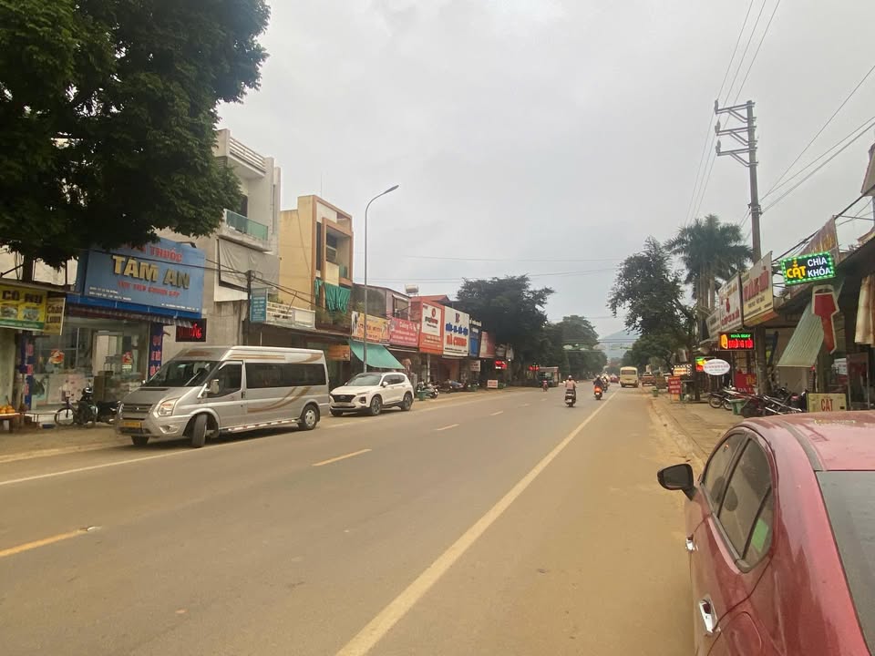 FrontHouse Ngọc Lặc 130m² giá thỏa thuận - Kinh doanh sầm uất ngay trung tâm!