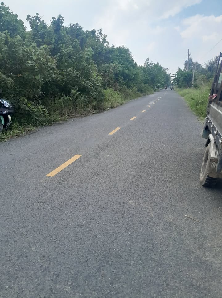 Đất mặt tiền Huyện Lộ 3, xã Long Thắng, 700m² giá chỉ 1,2 tỷ - Cơ hội đầu tư tuyệt vời!