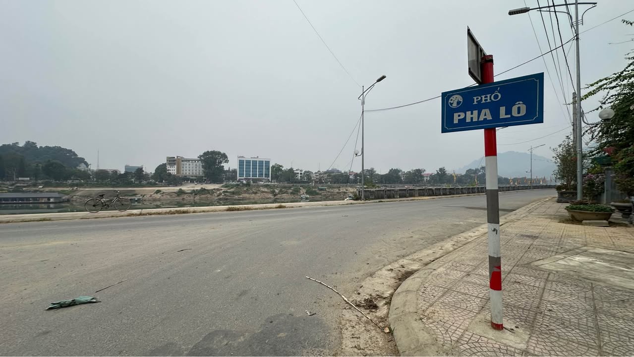 Đất thổ cư Tuyên Quang 215.3m² giá 4 tỷ - View sông lãng mạn!