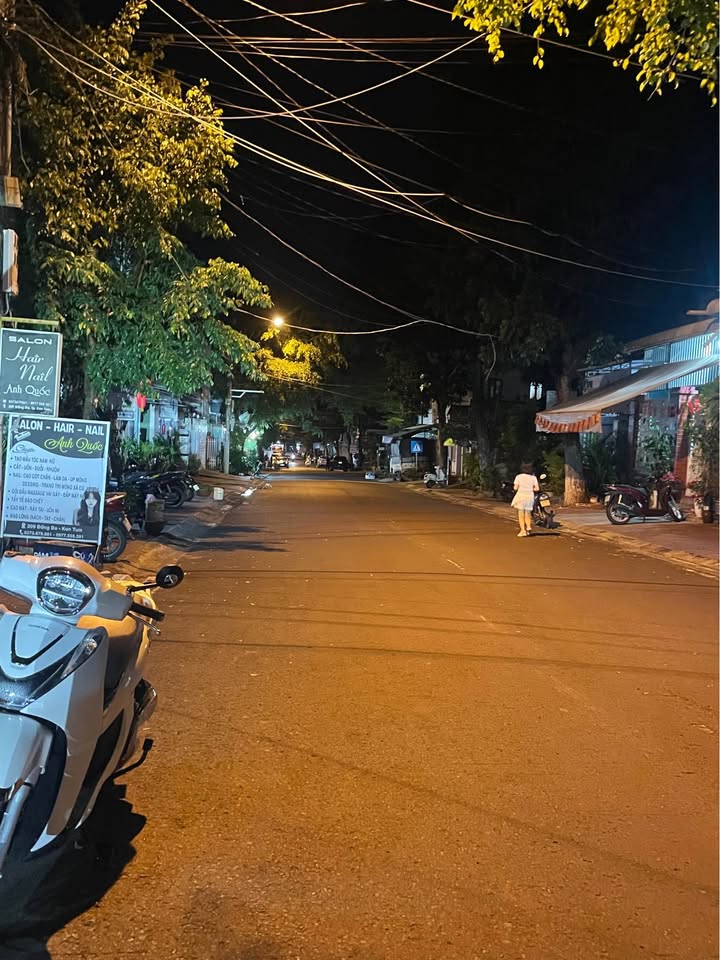 Đất nền thổ cư 171.6m² tại Kon Tum - Giá chỉ 2.3 tỷ, sổ đỏ chính chủ!