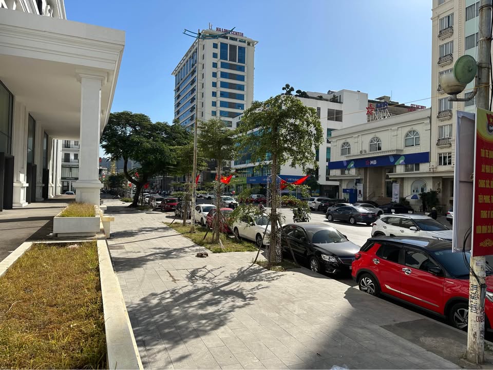 Nhà 3 tầng Hoàng Hoa Thám, Mạo Khê 100m² - Chính chủ bán gấp!