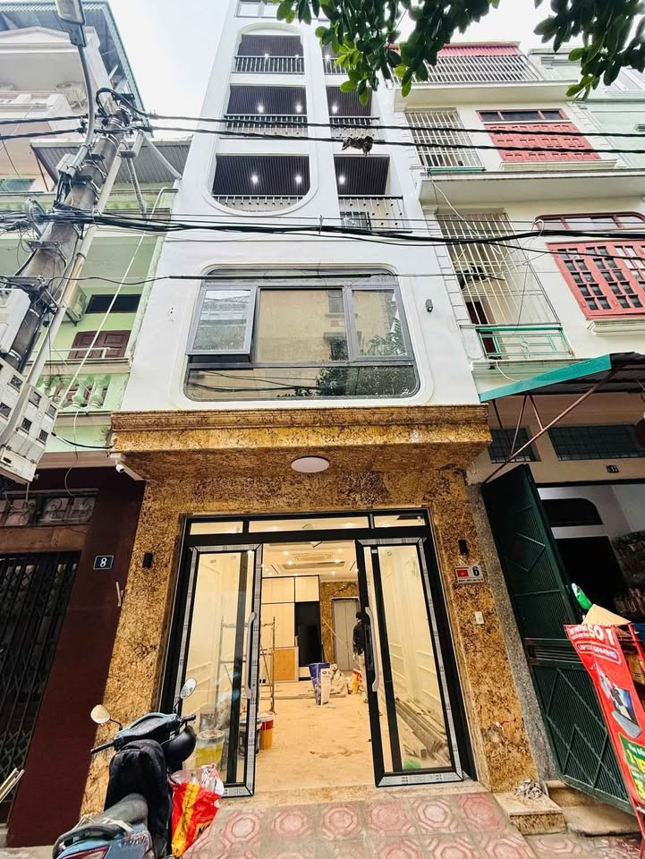 Cho thuê nhà mặt phố Nguyễn Phong Sắc, Cầu Giấy, 65m² - Kinh doanh sầm uất!