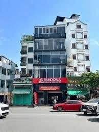 Nhà mặt tiền cho thuê 106D Nguyễn Văn Cừ, Quận 1 - Phù hợp mọi ngành nghề kinh doanh