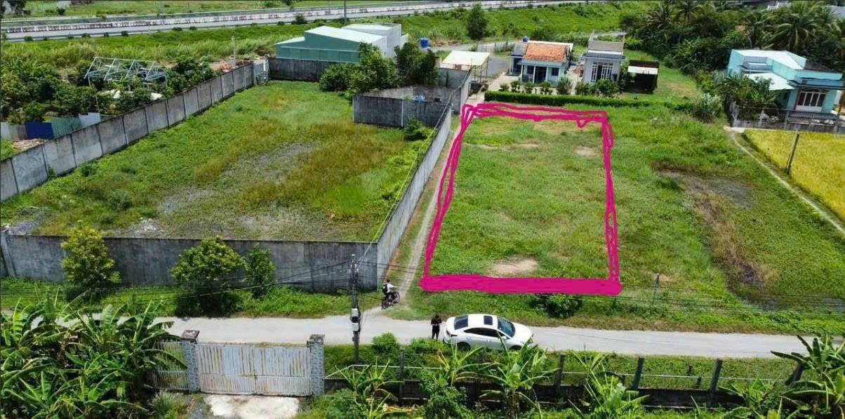 Đất nền 2 mặt tiền Mỹ Yên, Bến Lức 400m² giá 5.2 tỷ - Cơ hội đầu tư tuyệt vời!