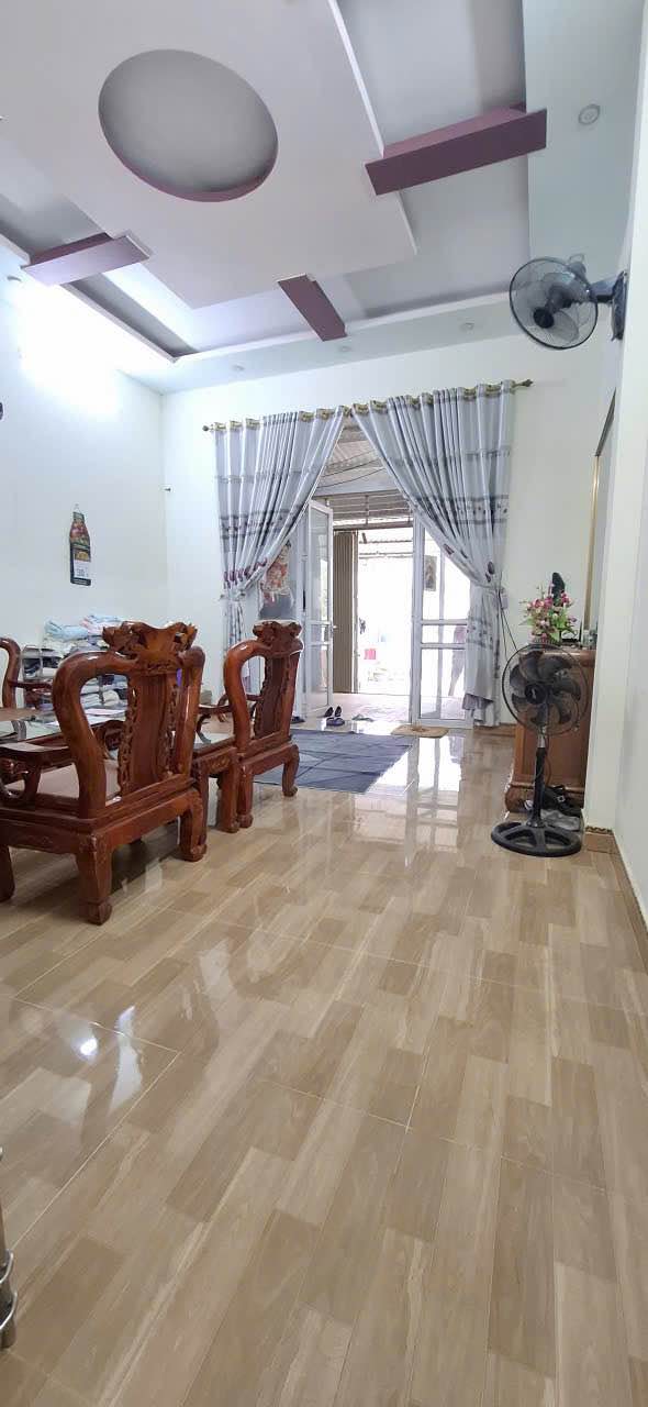 Nhà cấp 4 tại bản Mạt, Mai Sơn 200m² giá chỉ 599 triệu - Sân rộng để ô tô!