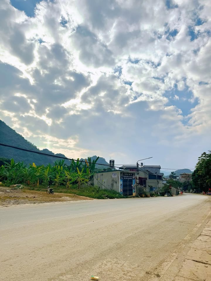 Đất thổ cư 79m² mặt đường Lê Đức Thọ, Sơn La - Phong thuỷ tốt, giá chỉ 700 triệu!