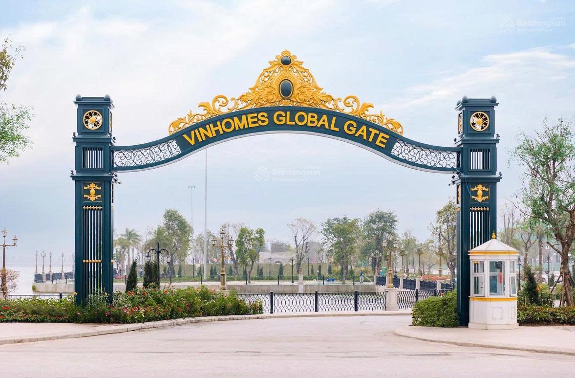 Shophouse Vin Cổ Loa mặt đường Trường Sa 80m² giá 17.3 tỷ - Đầu tư sinh lời bền vững!