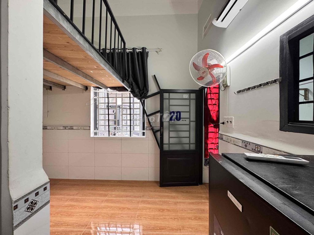 Cho thuê phòng trọ Tân Phú 30m² giá 3.2 triệu - Gác cao, cửa sổ trời sáng sủa!