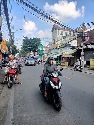 Nhà mặt tiền Lê Văn Lương, 280m² giá 12.5 tỷ - Vị trí đắc địa, kinh doanh thuận lợi!