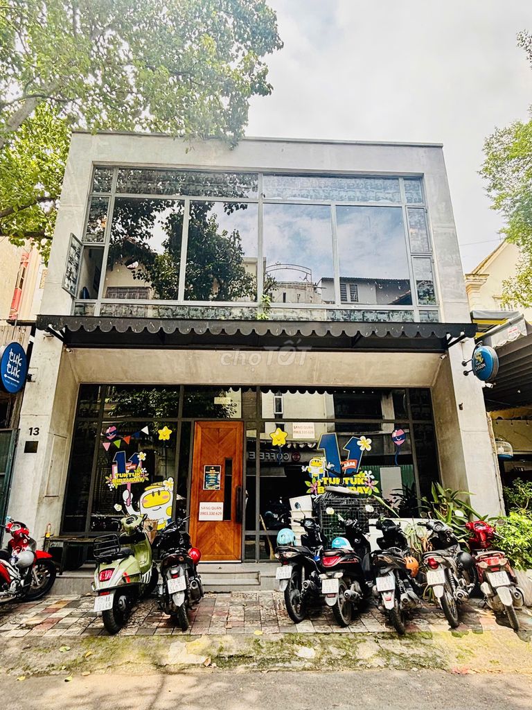 Office cho thuê mặt tiền Lê Thánh Tôn, Quận 1, 160m² - Gần phố Nhật sầm uất!