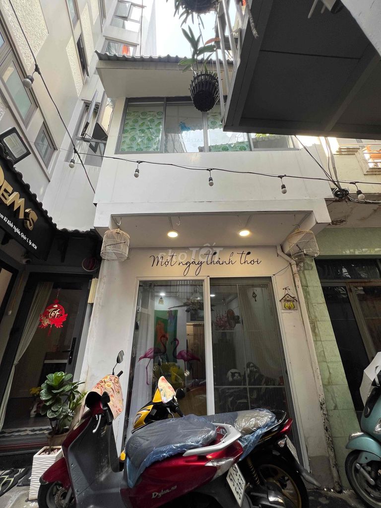 Nhà nguyên căn cho thuê ngay chợ Bến Thành 20m² giá 9.9 triệu - Giao ngay!