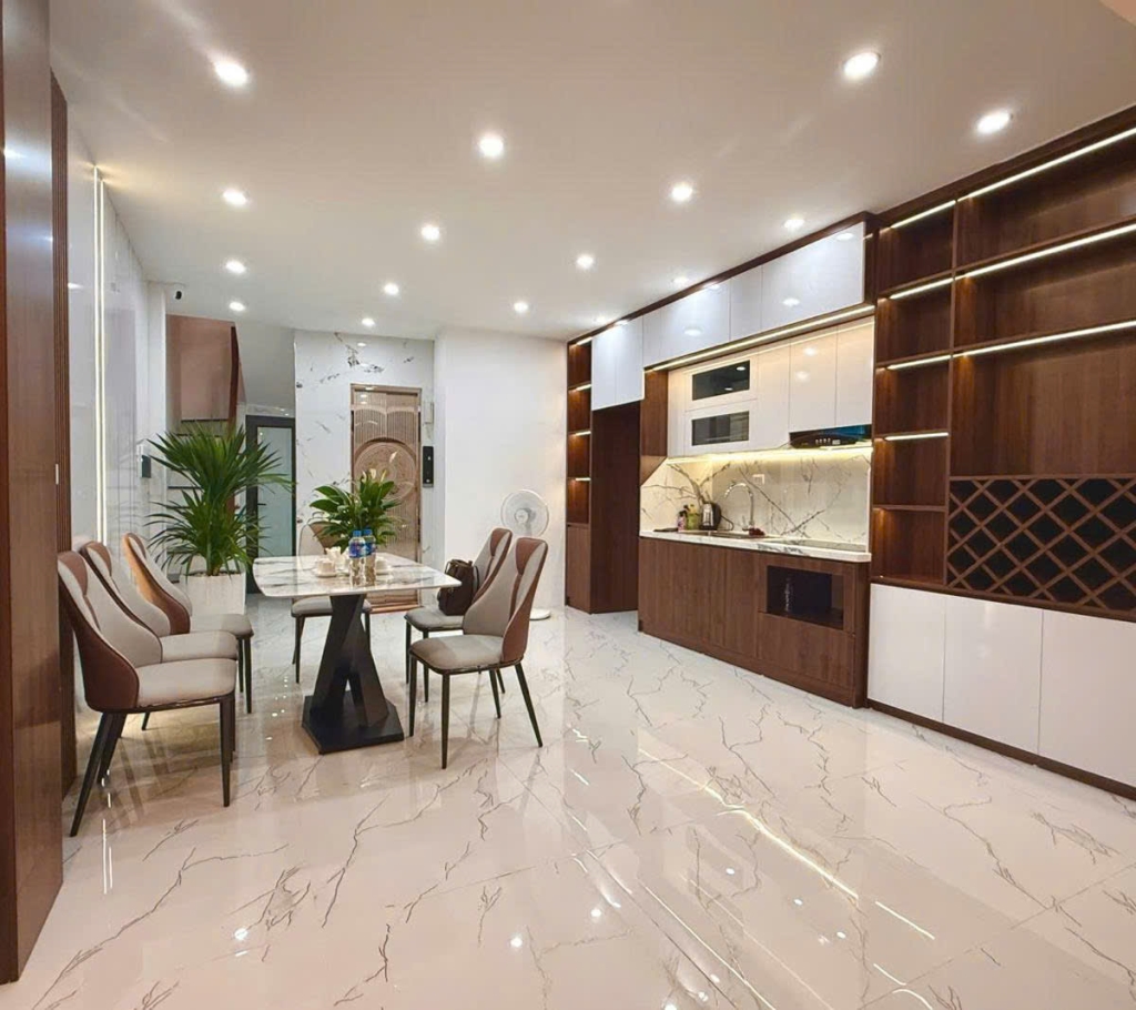 Nhà riêng phố Trường Chinh, quận Thanh Xuân 43m² giá 12.5 tỷ - Ngõ VIP, thang máy, đầy đủ nội thất!