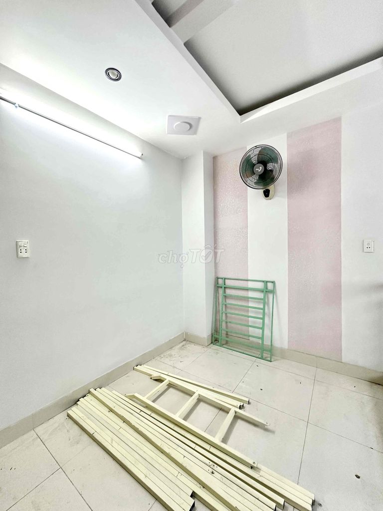 Cho thuê Studio 15m² tại 120 Thích Quảng Đức, Phú Nhuận - Tự do thoải mái, đầy đủ nội thất!