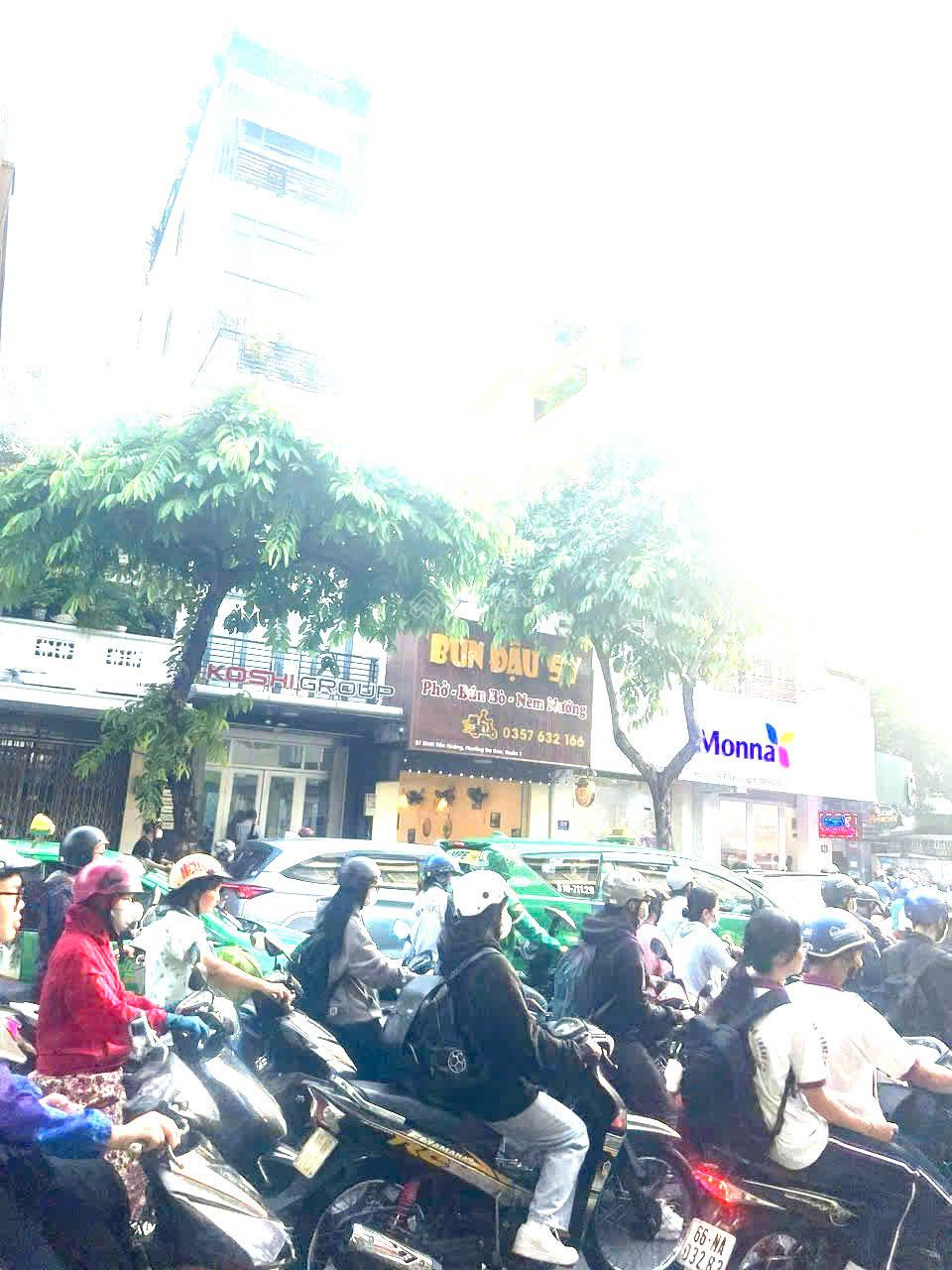 Nhà riêng cho thuê 160m² Đinh Tiên Hoàng, Tân Định, Q1 - Không giới hạn ngành nghề!