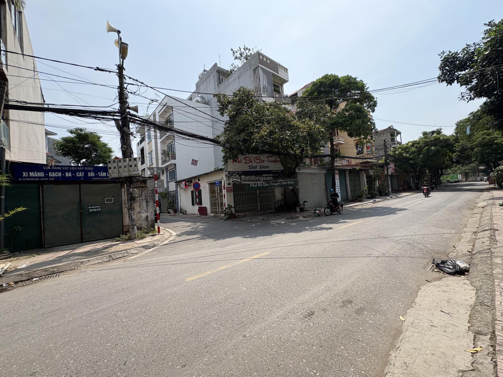 Nhà phố 2 mặt tiền Đức Giang 80m² giá 40 triệu - Thích hợp cho thuê lâu dài