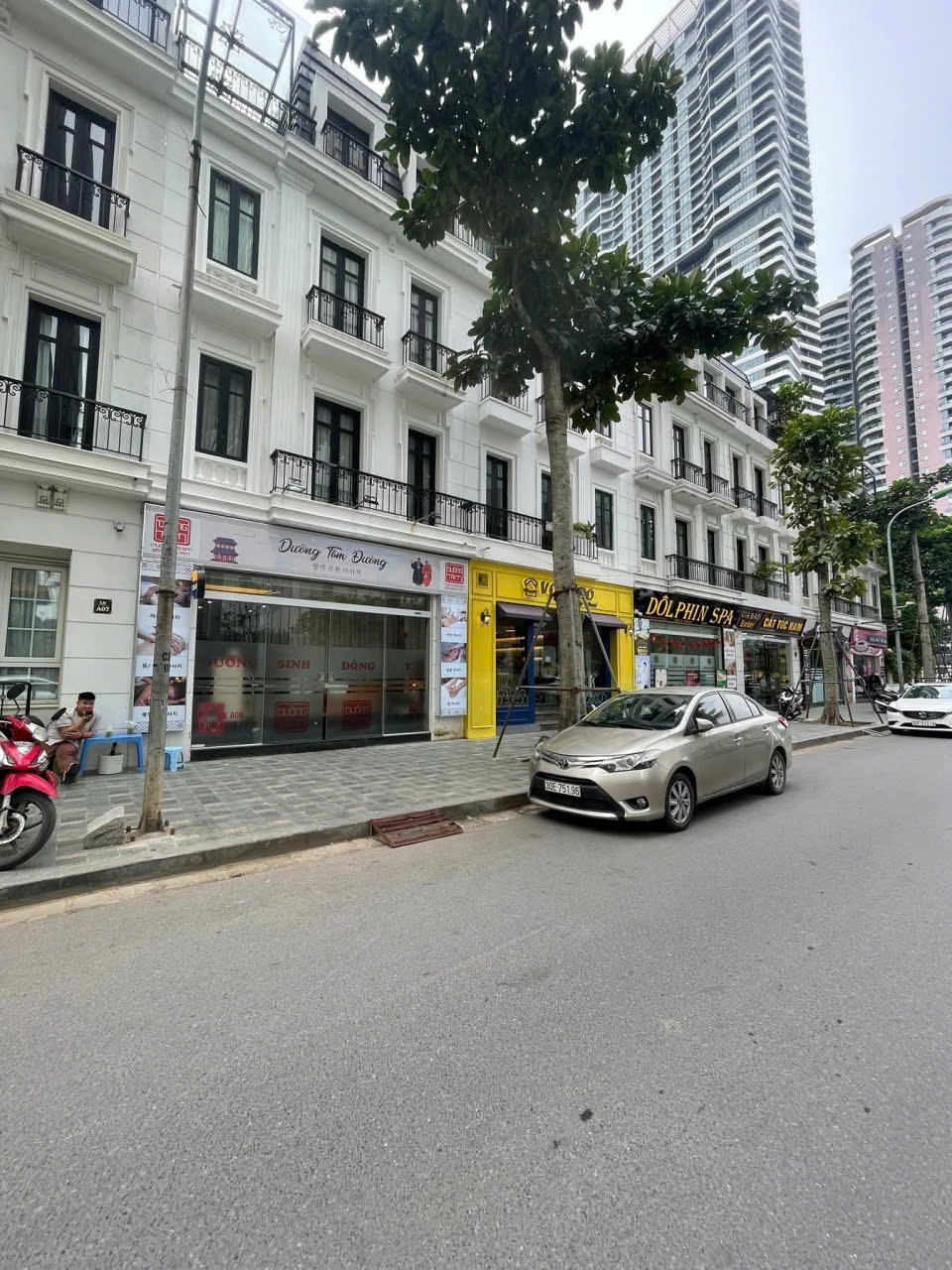 Nhà liền kề mặt phố Mạc Thái Tông 100m² giá 66 tỷ - Kinh doanh đắc địa!