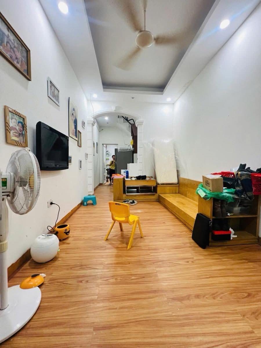 Bán nhà phố Hoàng Hoa Thám, quận Ba Đình, 47m² - Giá trị tăng mạnh theo thời gian!