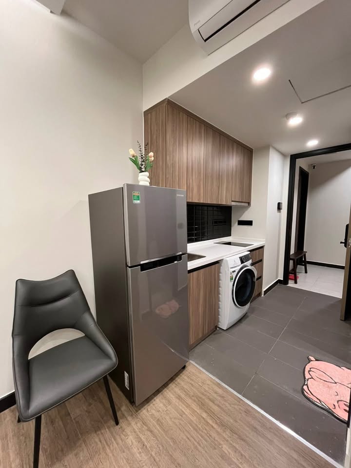 Chung cư Delasol Quận 4 111m² giá 38 triệu - Đầy đủ nội thất sang trọng!