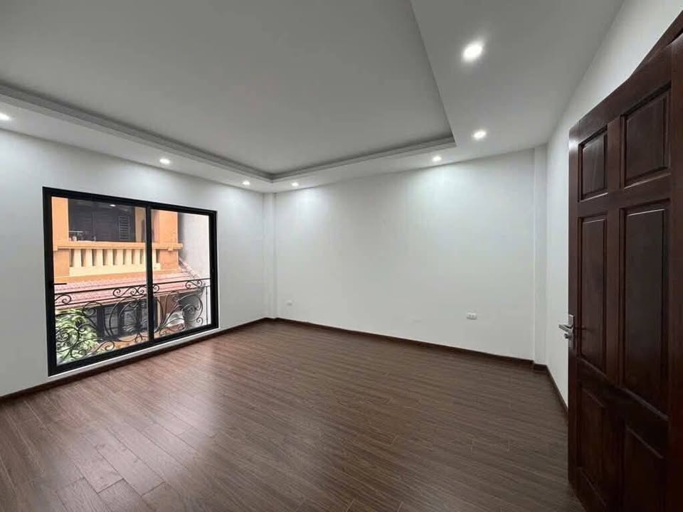Nhà 6 tầng tại Đông Ngạc 35m² giá 5 tỷ - Sẵn sàng vào ở ngay!