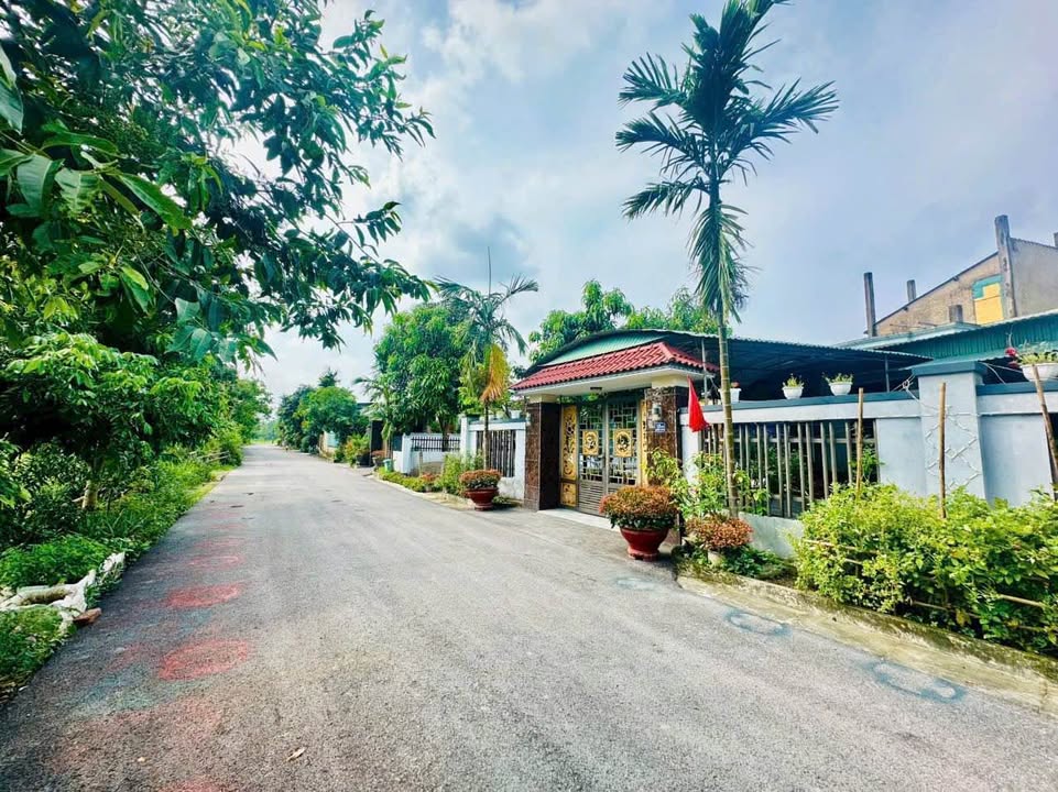 Đất nền Trần Phú - Hà Tĩnh, 300m² giá 2.3 tỷ - Chính chủ bán gấp!